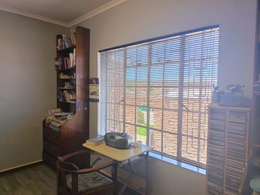 4 Bedroom Property for Sale in Vanes Estate Eastern Cape